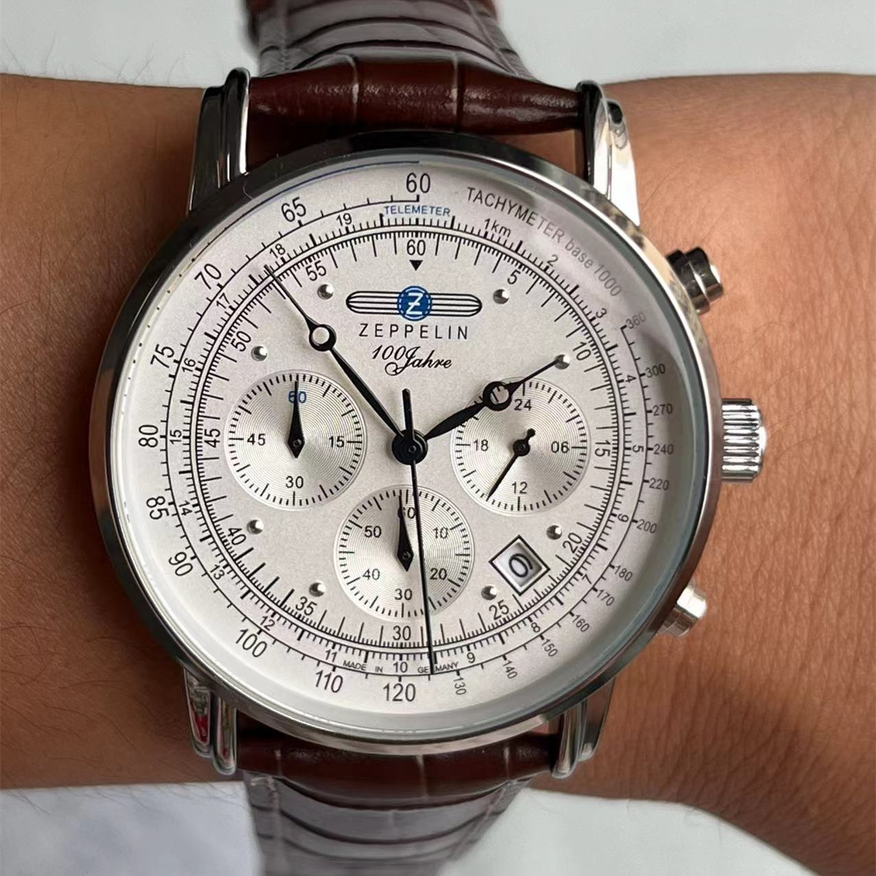ซีรีส์นิวเซลพินใหม่ นาฬิกาข้อม - Smartwatch Watches Digital บทวิจารณ์และราคา